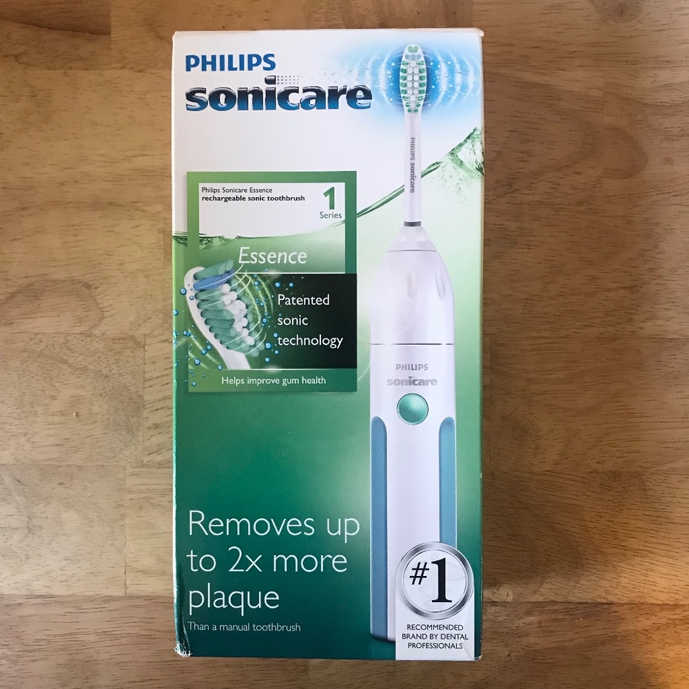 Philips Sonicare Toothbrush NWT